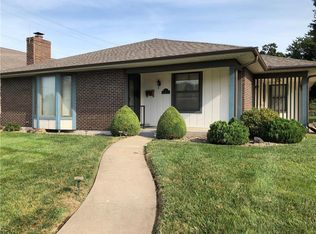 14 W 15th St, Higginsville, MO 64037