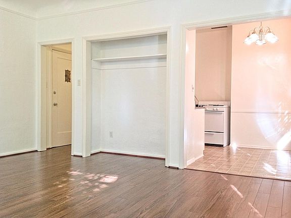 3rd image of 129 S Oakhurst Dr APT 204