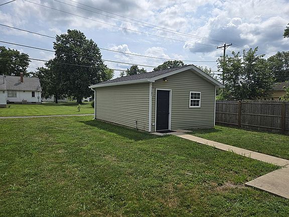 Back Yard w/detached garage
