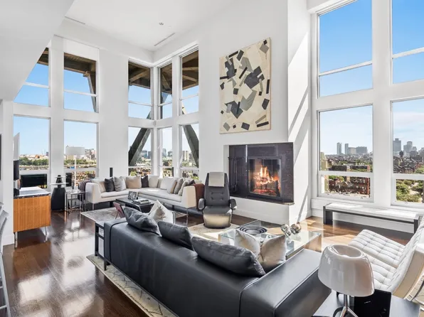 360 Newbury St Unit 810, Boston, MA 02115