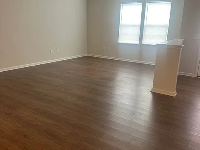 15740 Country House St — Photo 6