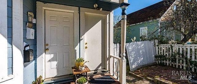 2nd image of 412 - 414 KENTUCKY Street #416