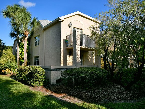 2nd image of 1628 SE Green Acres Cir #103