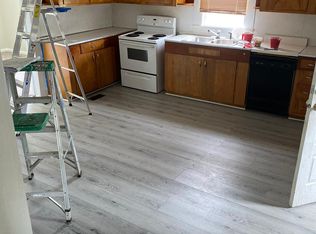 139 West St, ELLENBORO, NC 28040