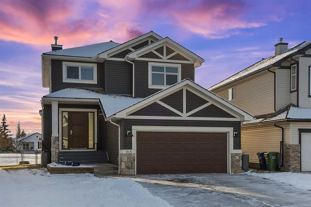 915 N Woodside Way NW