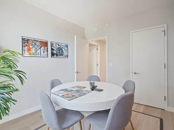 153-10 88th Avenue image 14 of 44