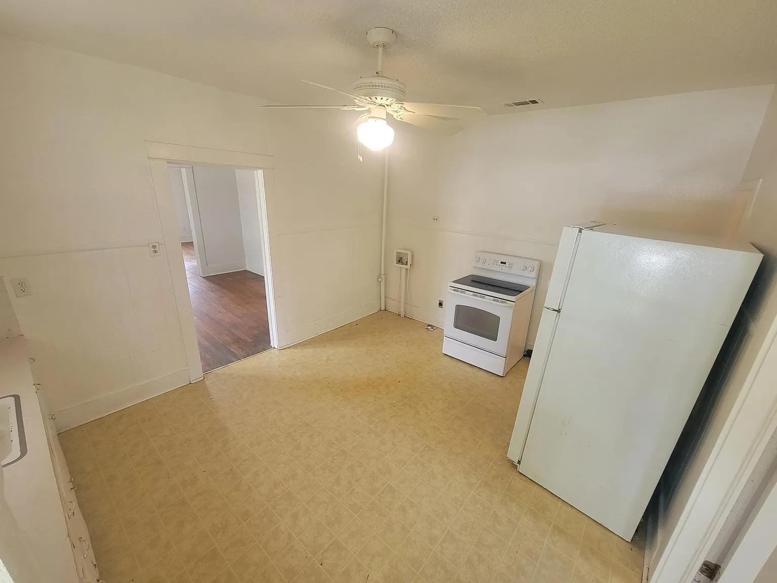 708 W French Ave — Photo 3