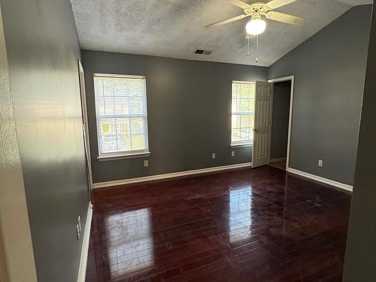 125 Watercress Ct — Photo 4