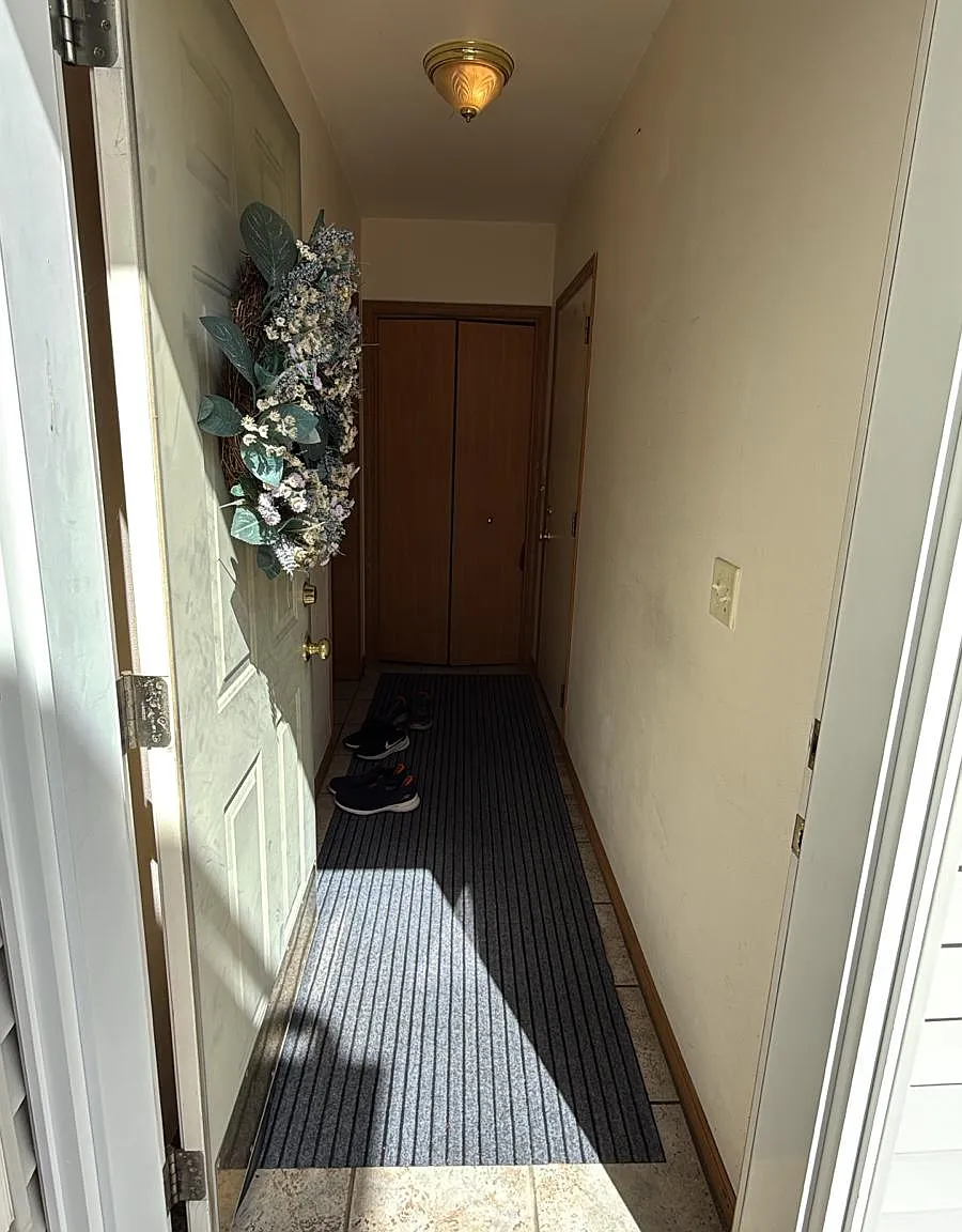 2 bed, 1200 sqft, $1,750 — Photo 4