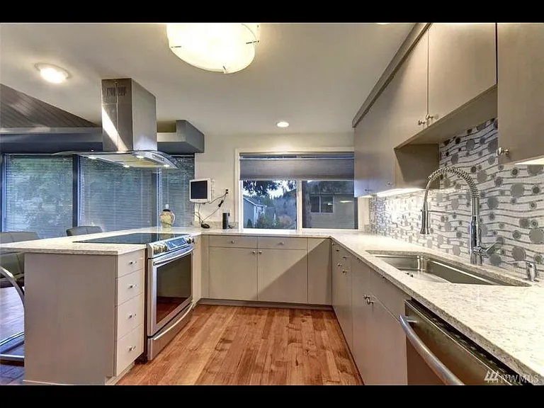 8033 NE 132nd St — Photo 6