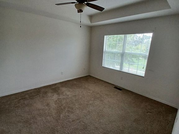 4th image of 1642 Scarlet Oak Loop