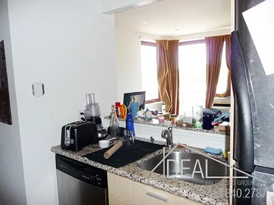 Rented by Ideal Properties Group | media 4