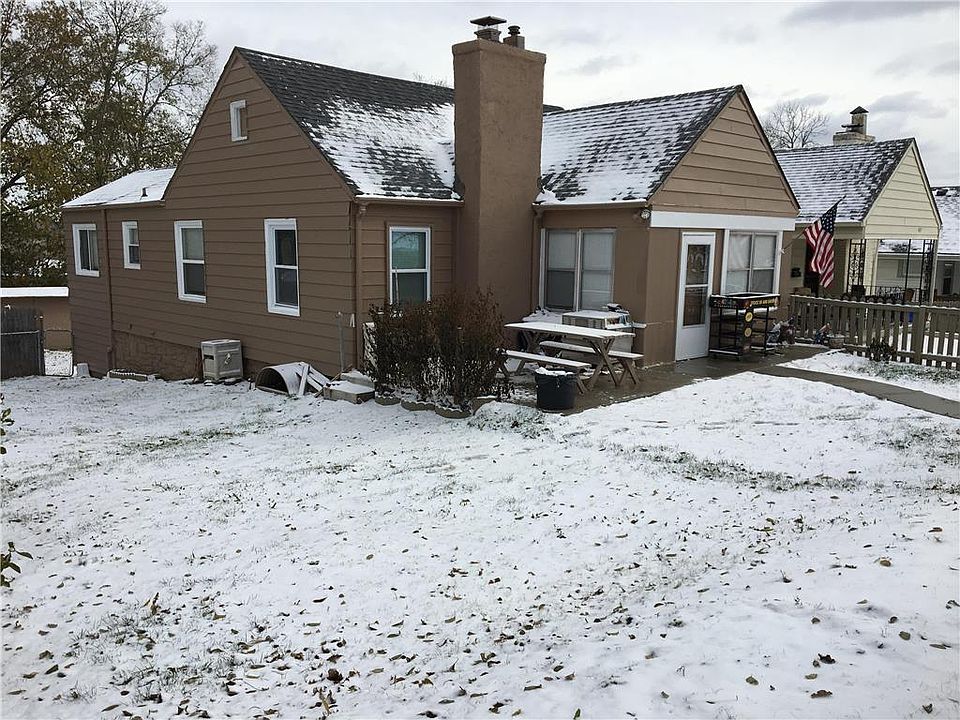 1st image of 439 N Belmont Blvd