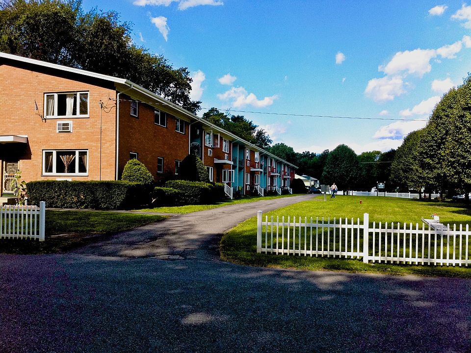1st image of 30 Lamb Ave APT 5A