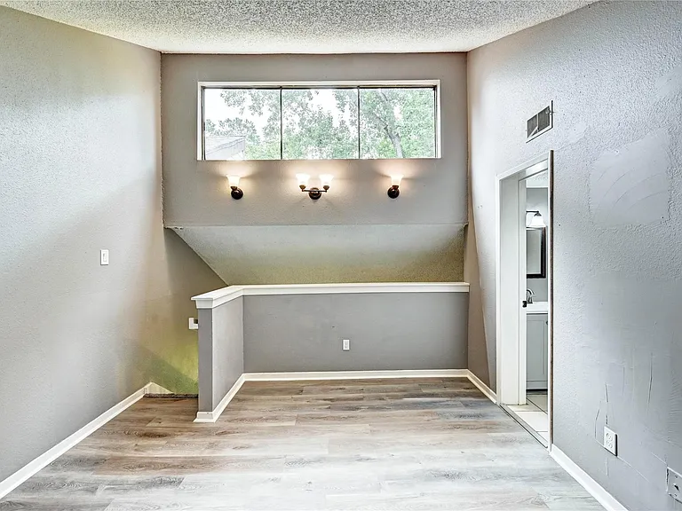 12900 Walden Rd #6 — Photo 27