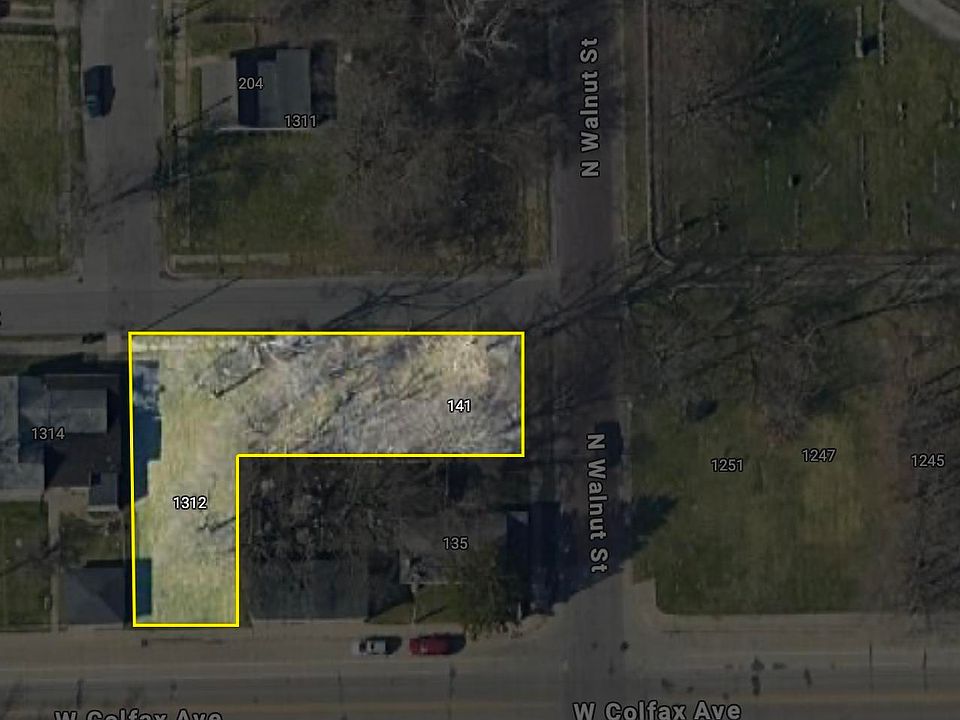 2nd image of 141 N Walnut St