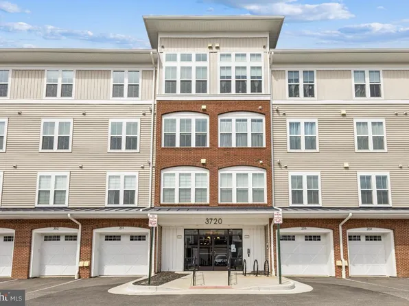 3720 Havertill Ln Unit 306, Woodbridge, VA 22193