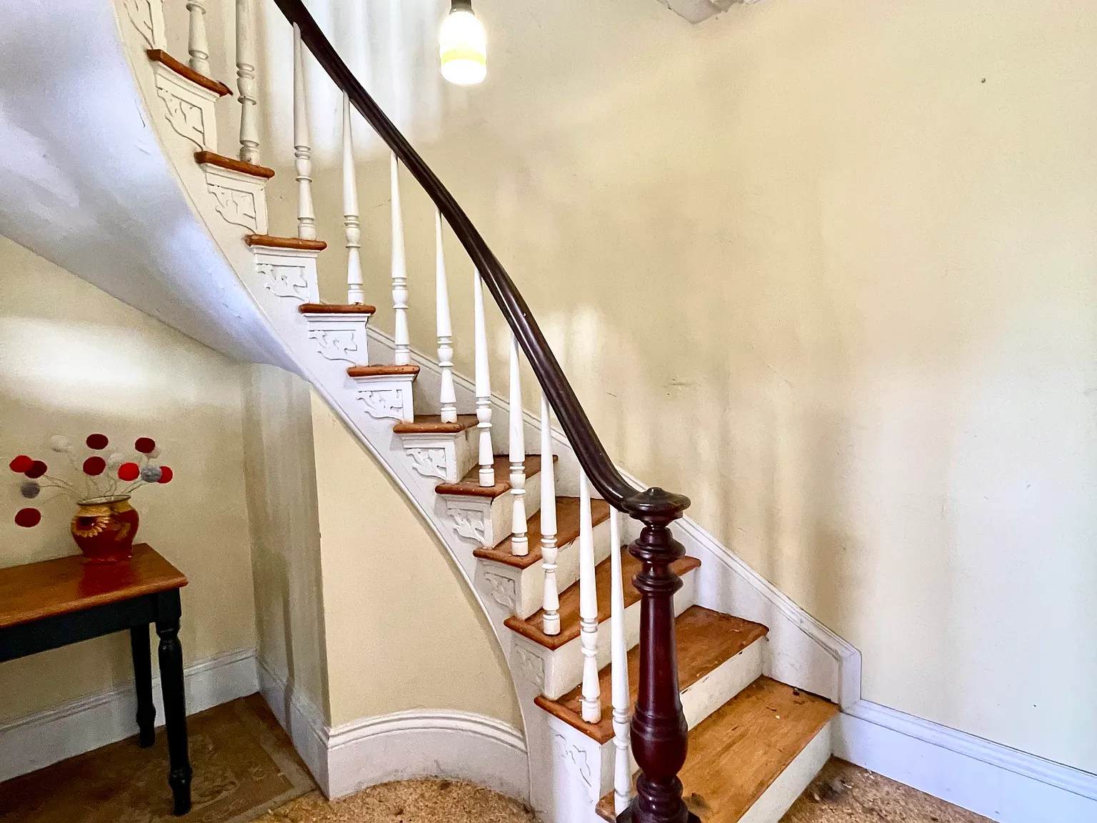 88 Doyle Ave — Photo 2