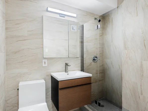 30 West 60th Street image 11 of 11