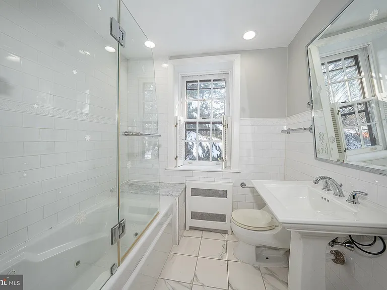 625 Chelten Hills Dr — Photo 30