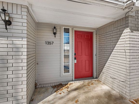4th image of 1357 N Pine Creek Dr