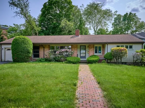 10 Nahanton St, Newton, MA 02459