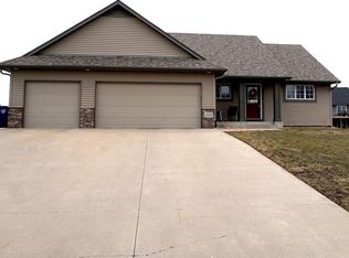 468 Rowena Curv, Elko New Market, MN 55054