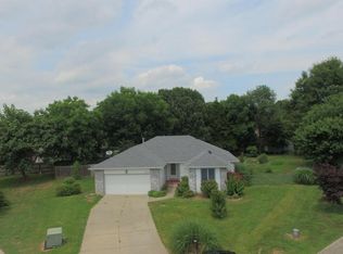 2916 S Quail Ct, Springfield, MO 65807