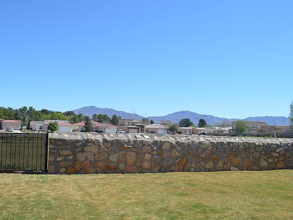 5th image of 6027 Becca Dr