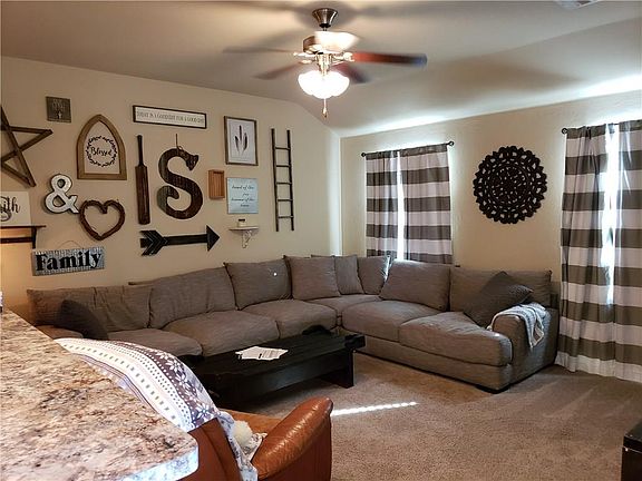 4th image of 9640 Emilee Grace Ln