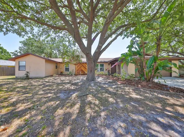 601 Cedar Grove Dr, Brandon, FL 33511