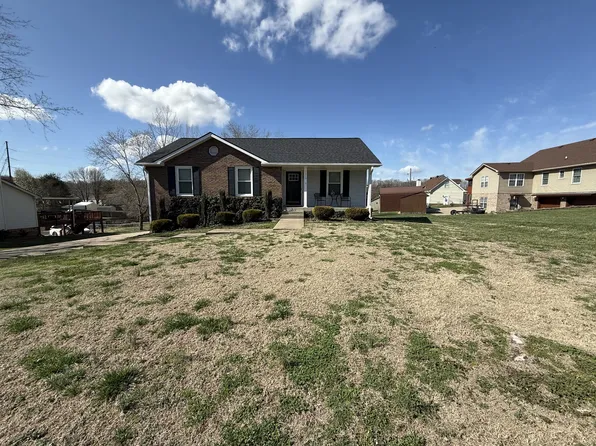 1318 Barbara Dr, Clarksville, TN 37043