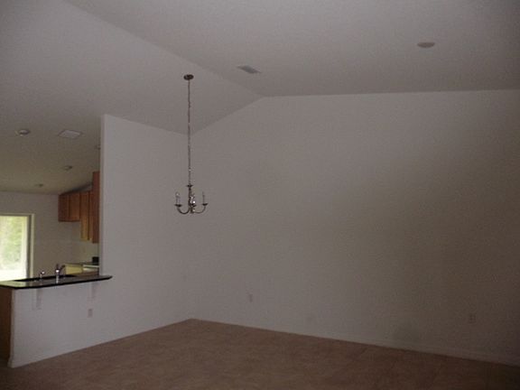 3rd image of 32 Regency Dr #B