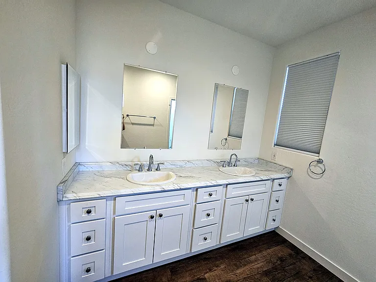 3218 W Glendale Ave #36 — Photo 22