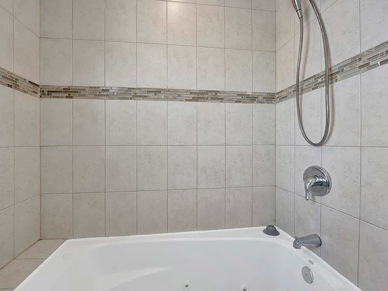 3721 W Shakespeare Ave — Photo 23
