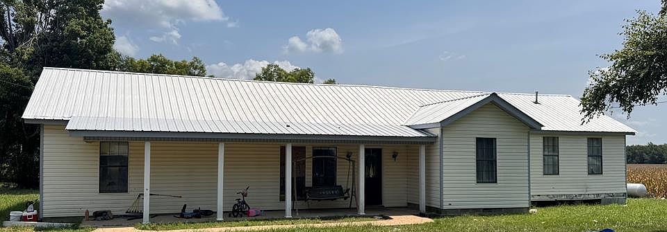1st image of 30 Andrews Rd