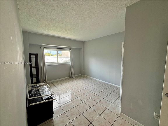 3rd image of 1960 Marseille Dr APT 204