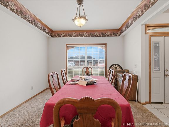 5th image of 2045 Aspen Dr