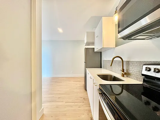 Rented by Bruma Realty LLC | media 3