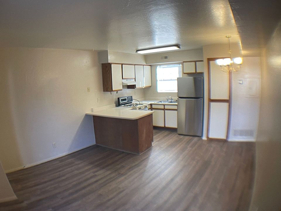 1st image of 512 W Santa Fe Ave #22-511