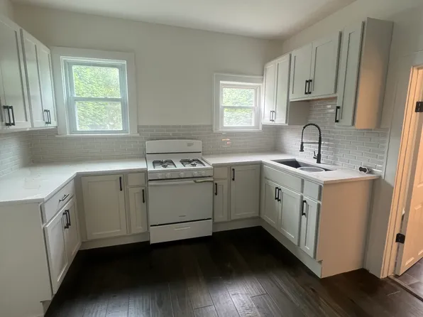 (undisclosed Address), Cuyahoga Falls, OH 44221