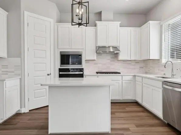2408 King Mackerel Dr, Kemah, TX 77565