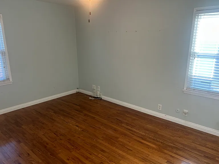 2163 Charlemagne Ave — Photo 13