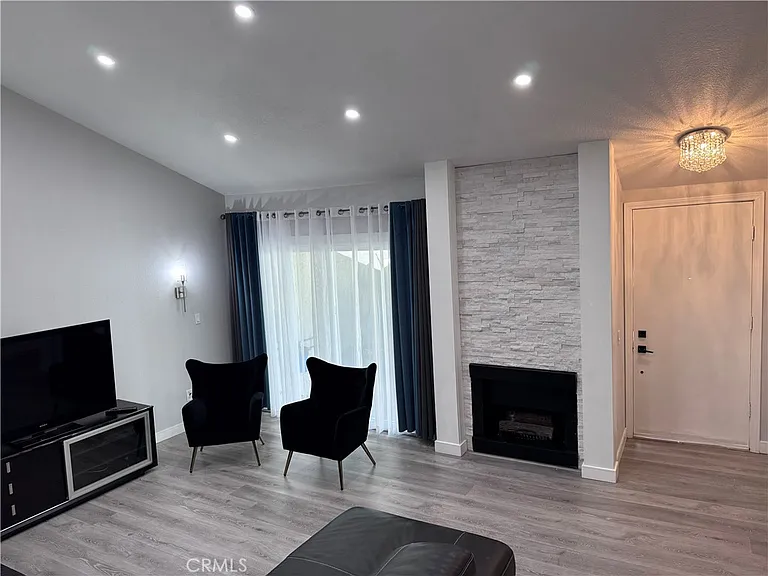 6241 1/2 Nita Ave — Photo 5