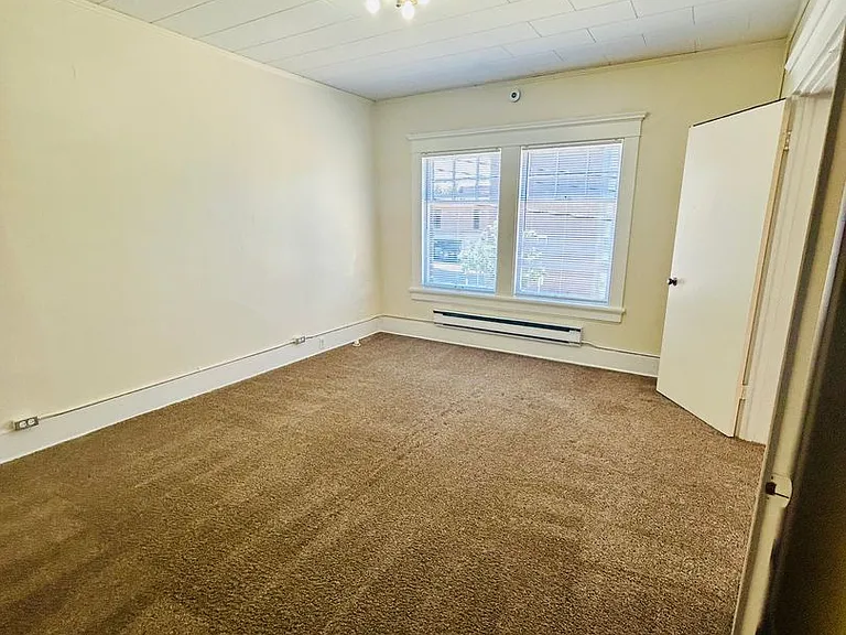 207 Yakima St — Photo 38