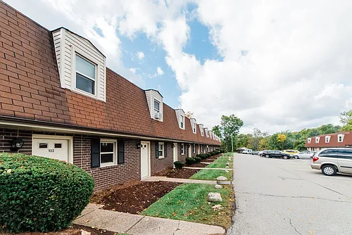 Starboard Villa Townhomes Photo 1