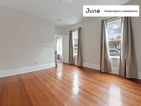 2nd image of 31 Craigie St #B