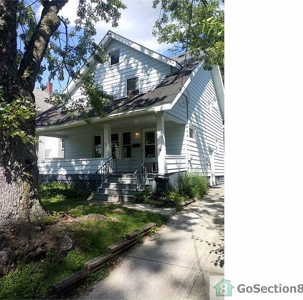 1st image of 323 Homewood Ave SE