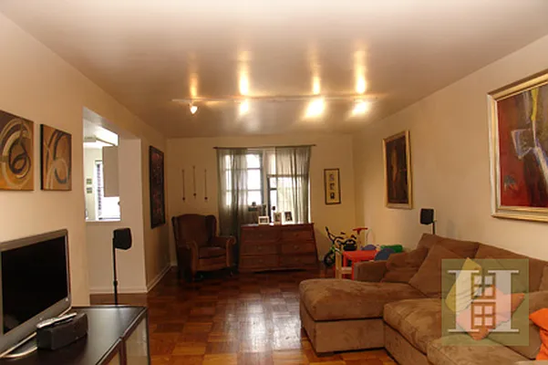 Rented by Halstead Real Estate | media 27
