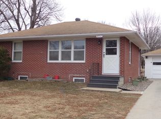 6917 Benton St, Lincoln, NE 68507